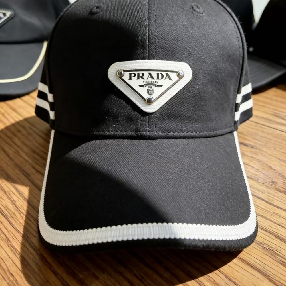 Prada Cotton Baseball Cap with Logo Black